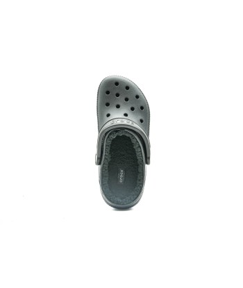 CROCS Classic Clog est présent 