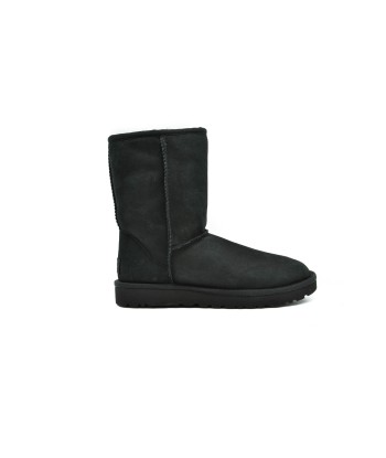 UGGS Classic Sheepskin Boots 50-70% off 